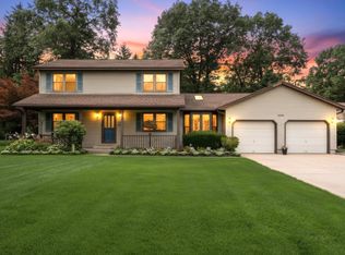 14979 Canary Dr, Grand Haven, MI 49417