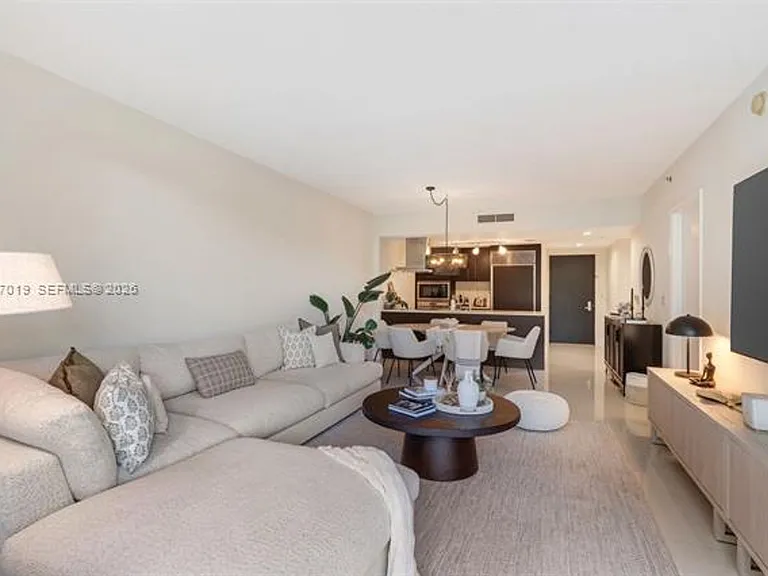 495 Brickell Ave #409 — Photo 3