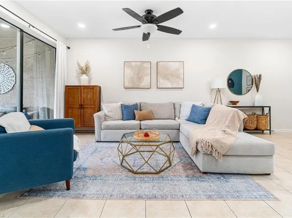 9530 Roundstone CIR, FORT MYERS, FL 33967
