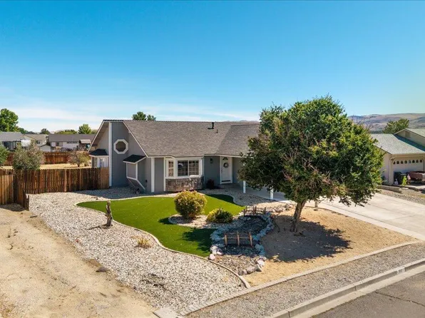 310 Veronica Ave, Sparks, NV 89436