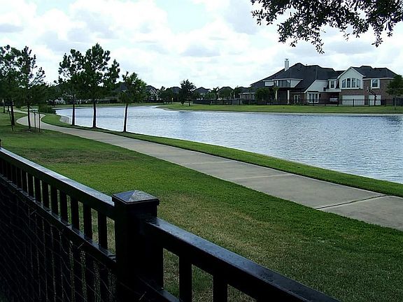 4th image of 3718 Sedalia Brook Ln