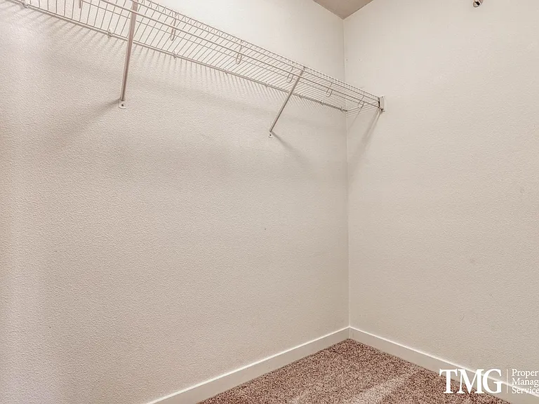 6853 N Montgomery Cir — Photo 14