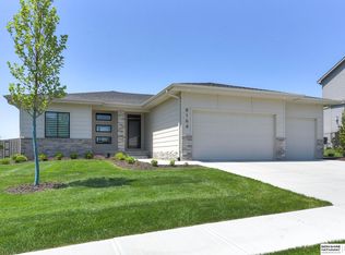 8164 S 184th Ter, Omaha, NE 68136