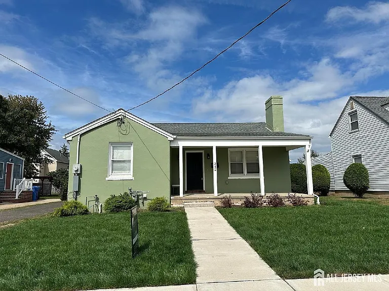 242 Grove St — Photo 1