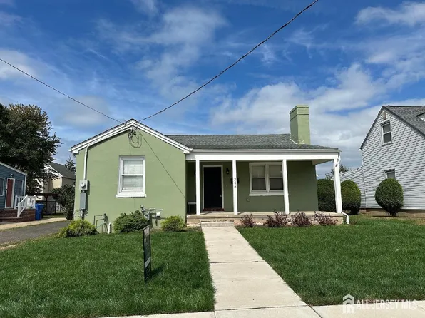 242 Grove St, Woodbridge, NJ 07095
