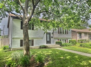 2008 Elim Ave, Zion, IL 60099