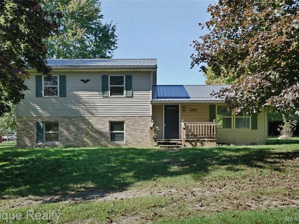 4185 Jones Rd, North Branch, MI 48461