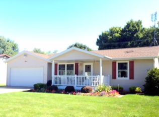 761 N Clark St, Nappanee, IN 46550