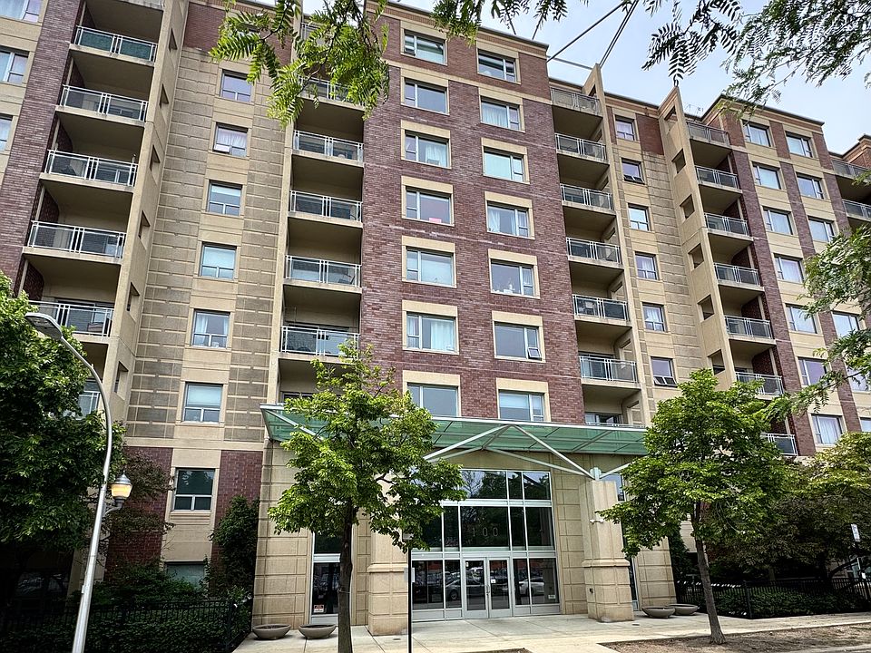1st image of 100 N Hermitage Ave Unit 702