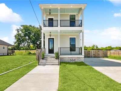 1938 Benjamin St, Arabi, LA, 70032