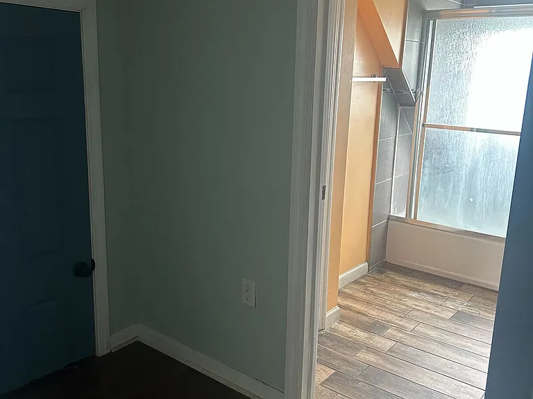 32 Augusta St — Photo 10