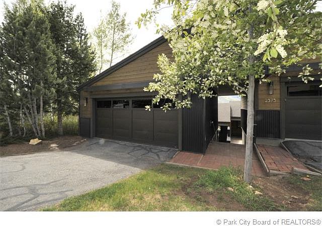 1st image of 2571 Fairway Village Dr