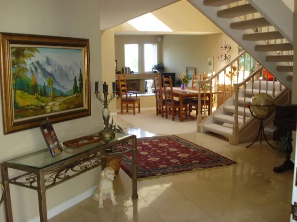 14 Lucerne #27, Newport Beach, CA 92660