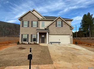 4016 Rockland Cir SE, Owens Cross Roads, AL 35763