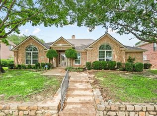 904 Blue Jay Ln, Coppell, TX 75019