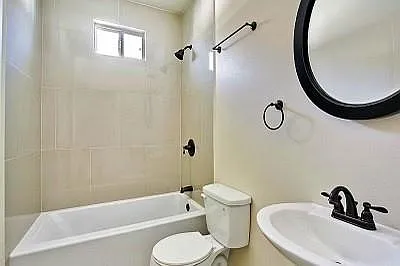 2 bed, 1.0 bath, 900 sqft, $1,400 — Photo 4
