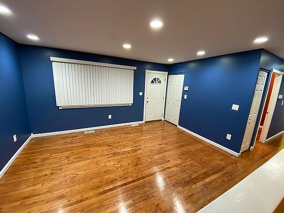 5th image of 35420 Lucinda Dr