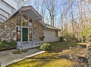 189 Timber Creek Rd, Laurel Park, NC 28739