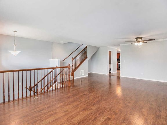 3rd image of 24735 Patriot Square Dr S