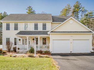 31 Manter Mill Rd, Londonderry, NH 03053