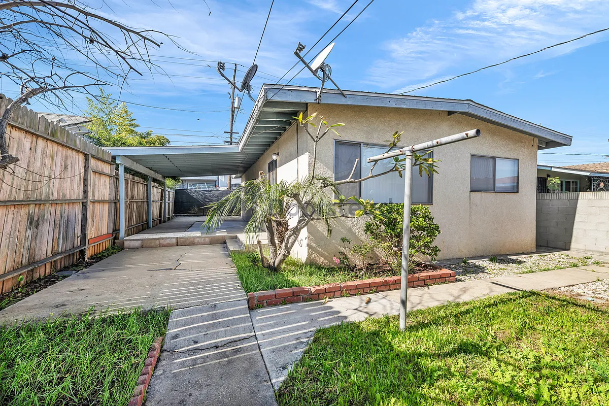 Building Photo - 18103 S Harvard Blvd #B