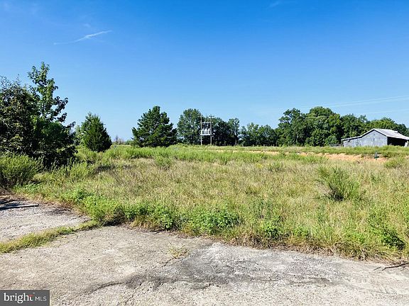 5th image of 10918 Buggs Island Rd