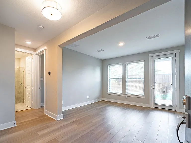 10916 Brambling Wood Dr — Photo 6