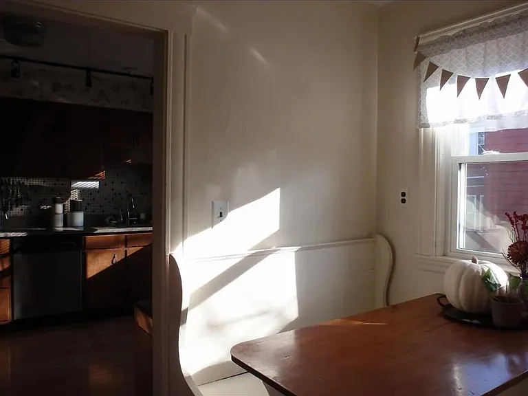 94 Bourne St #1 — Photo 5