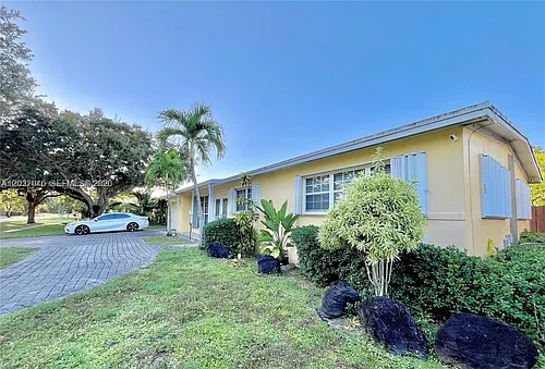 6815 NW 14th St #6815 Photo 1