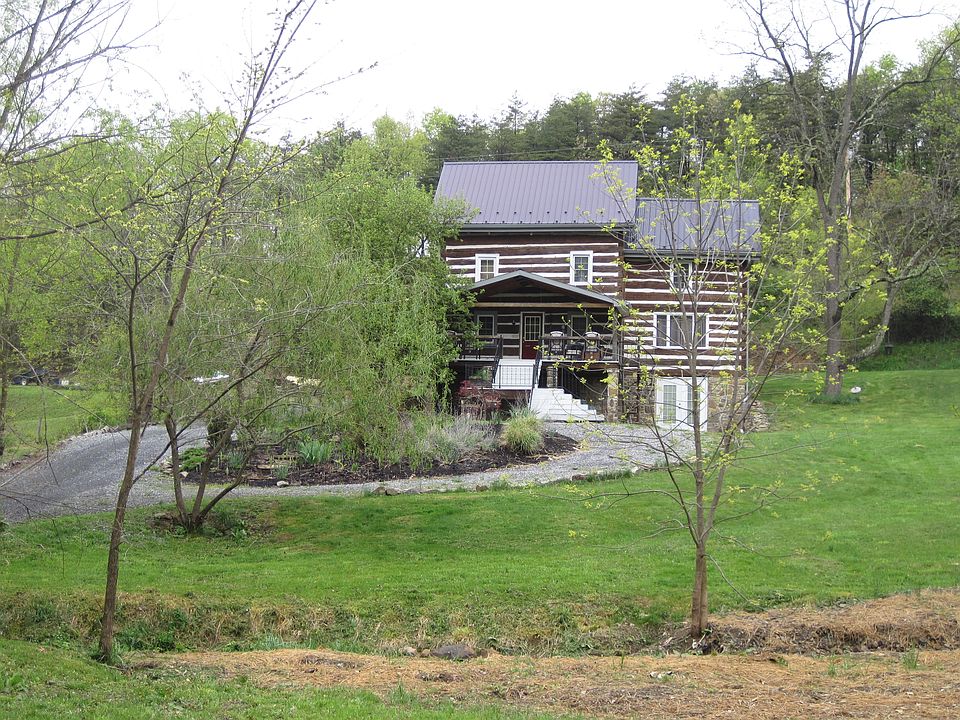 2nd image of 1684 Hoolana St
