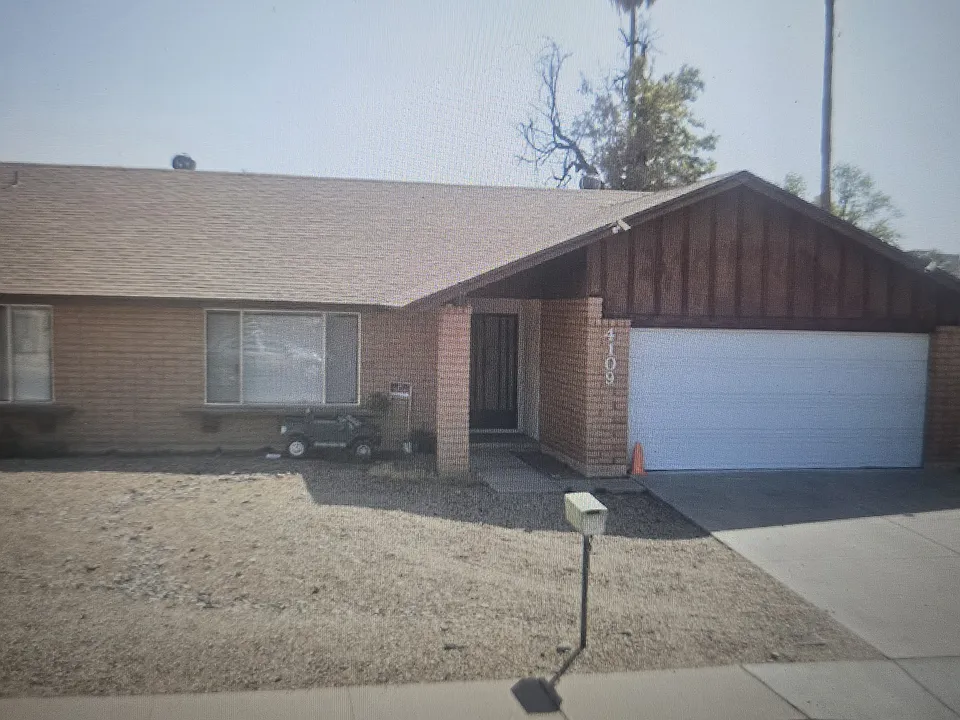 4109 W Sweetwater Ave