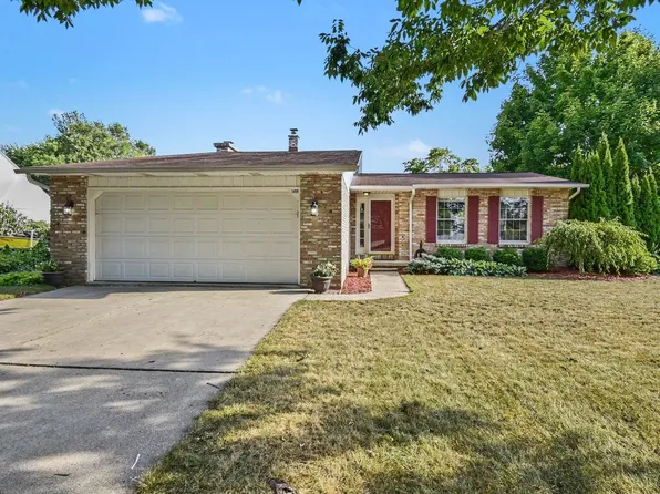 1499 Lesperance Ct, Essexville, MI 48732