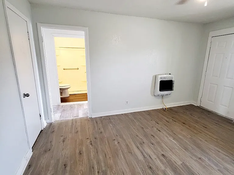 1501 Sycamore St #A — Photo 5