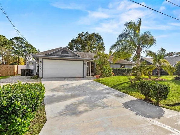 1434 SW Glastonberry Avenue, Port St Lucie, FL 34953