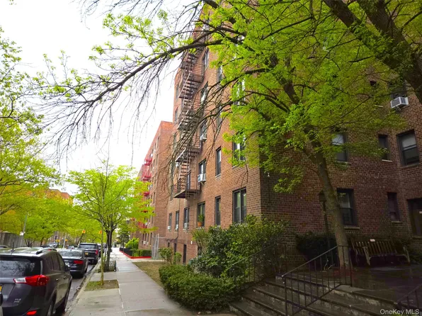 102-18 64th Avenue #2X, Forest Hills, NY 11375