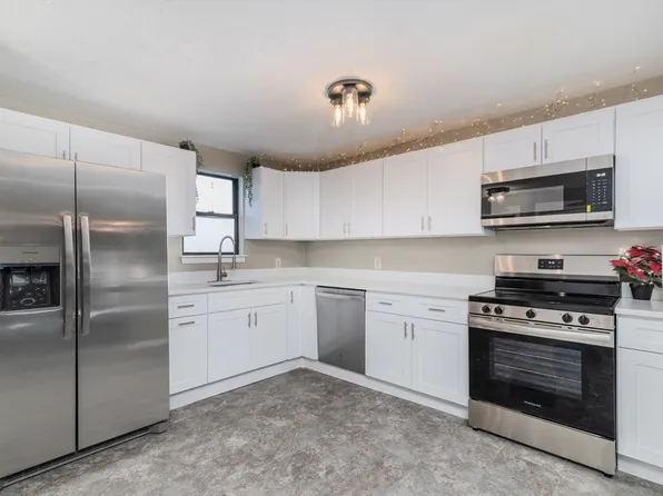 406 Bay Rd #3, North Easton, MA 02356