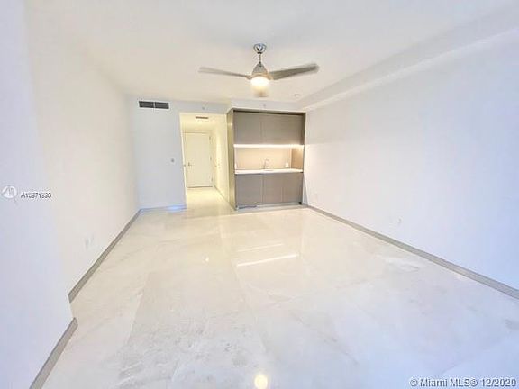5th image of 18975 Collins Ave #20