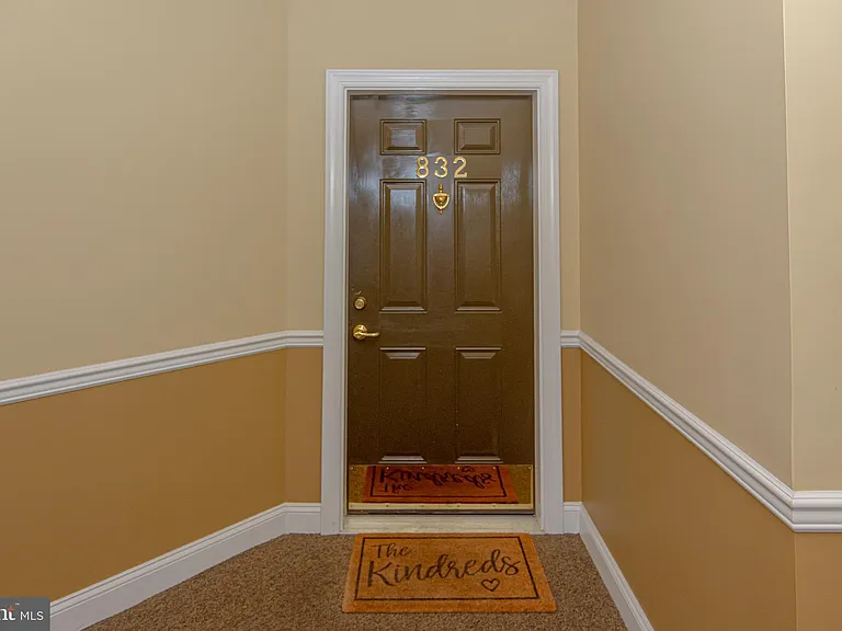 832 Timberlake Dr — Photo 2