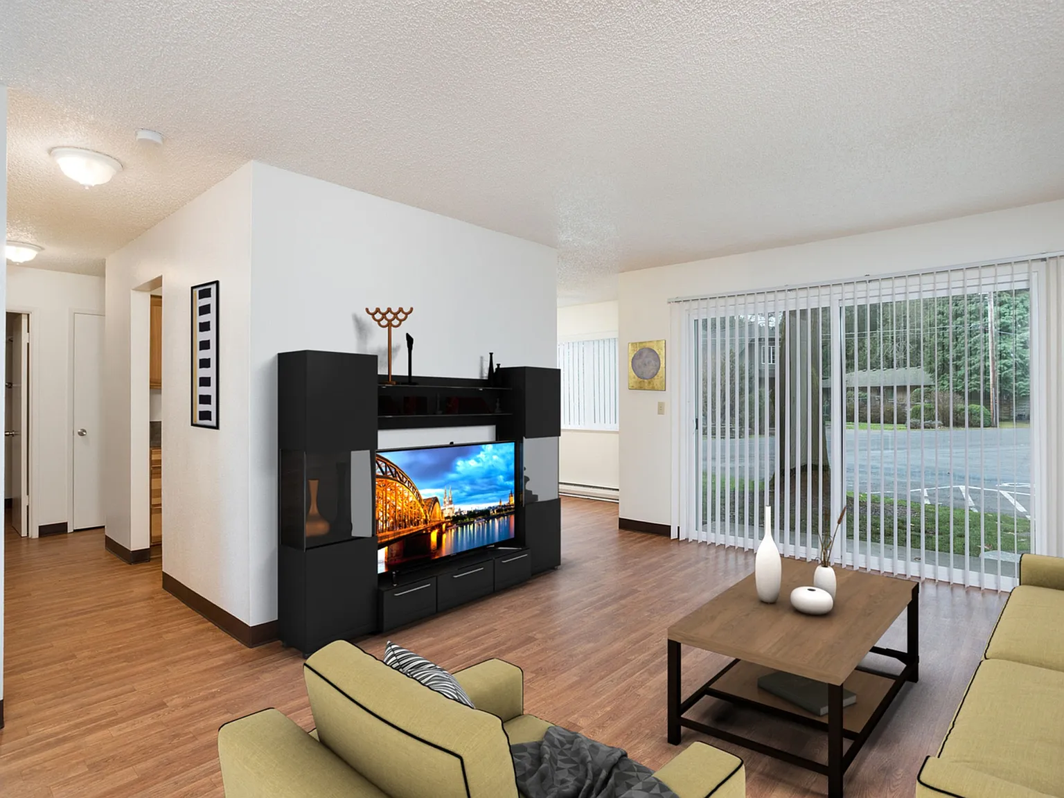 Tulip Crest Apartments — Photo 4