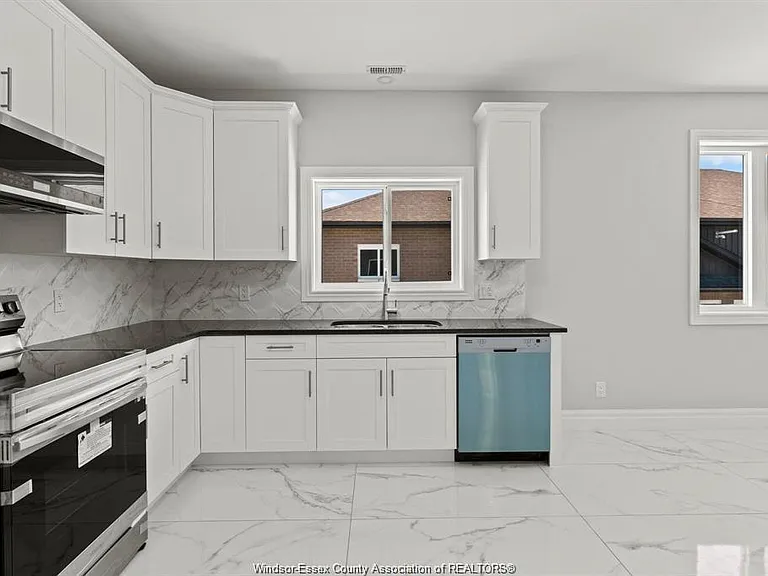 2280 Daytona Ave #D — Photo 5