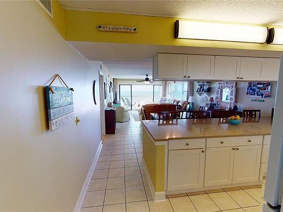 2nd image of 3240 S Fletcher Ave APT 549