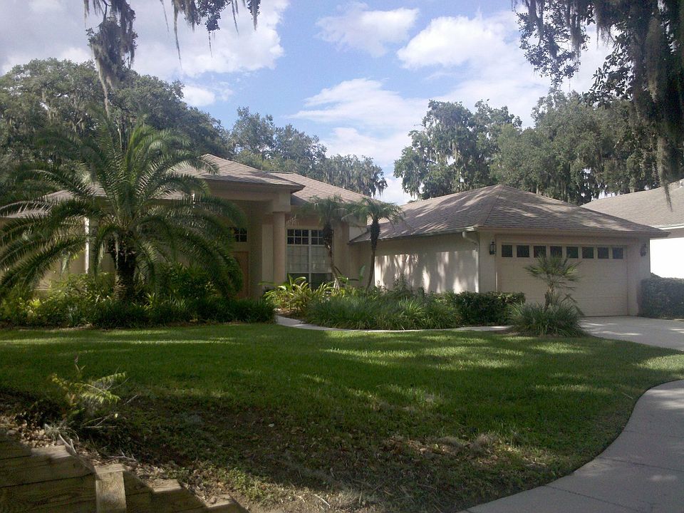 Mature Landscaping/Beautiful Golf Community