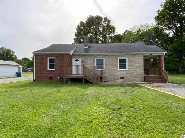 3827 Howle St, Paducah, KY 42003