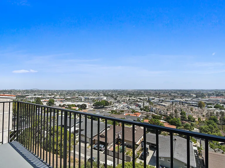 4217 Mesa St — Photo 20