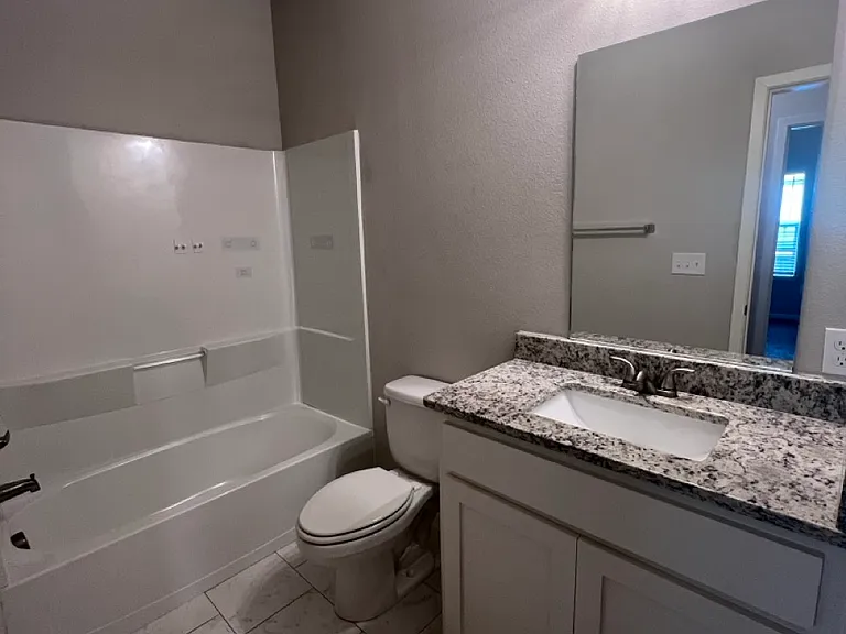 2716 Ginger Ct — Photo 2
