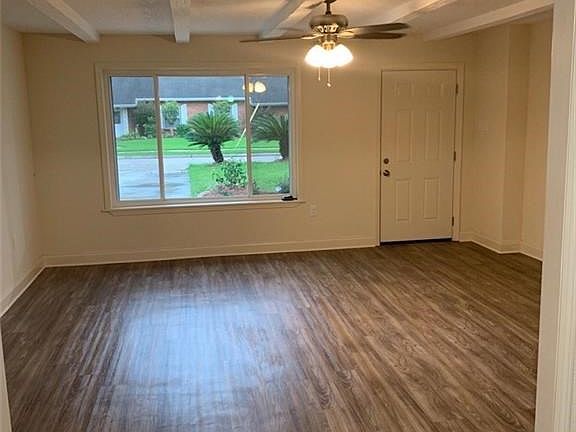3rd image of 493 Mimosa Dr