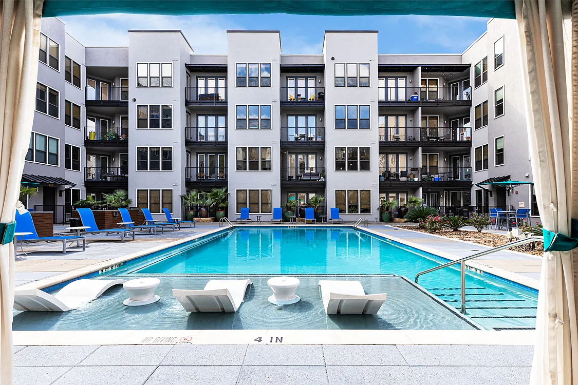 Pressler Apartments — Photo 3