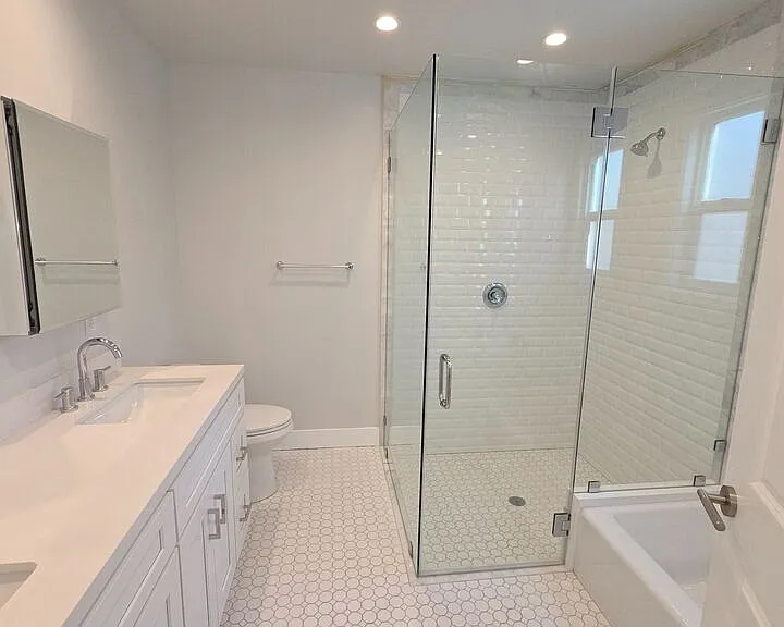 418 S Roxbury Dr — Photo 15