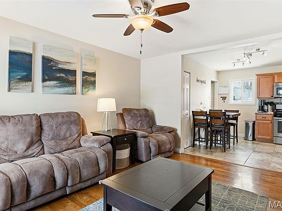 4th image of 3762 Calef Dr