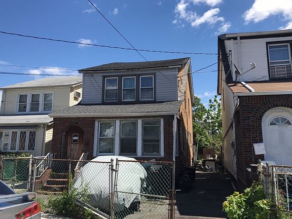 2nd image of 10753 130th St